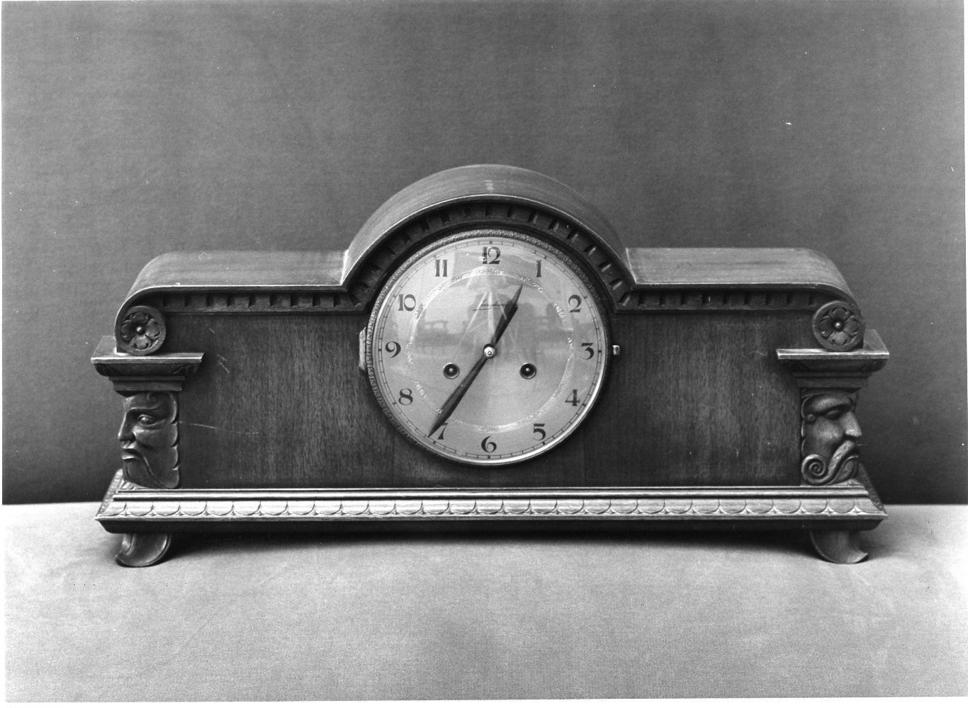 orologio - da tavolo, opera isolata - bottega Italia meridionale (prima metà sec. XX)