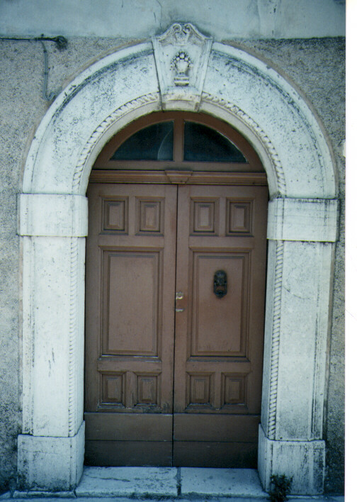 portale, elemento d'insieme - bottega molisana (sec. XIX)