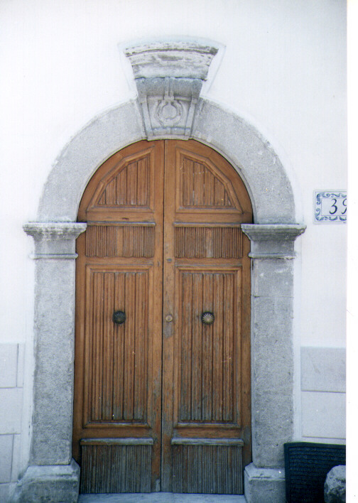 portale - bottega molisana (fine sec. XIX)