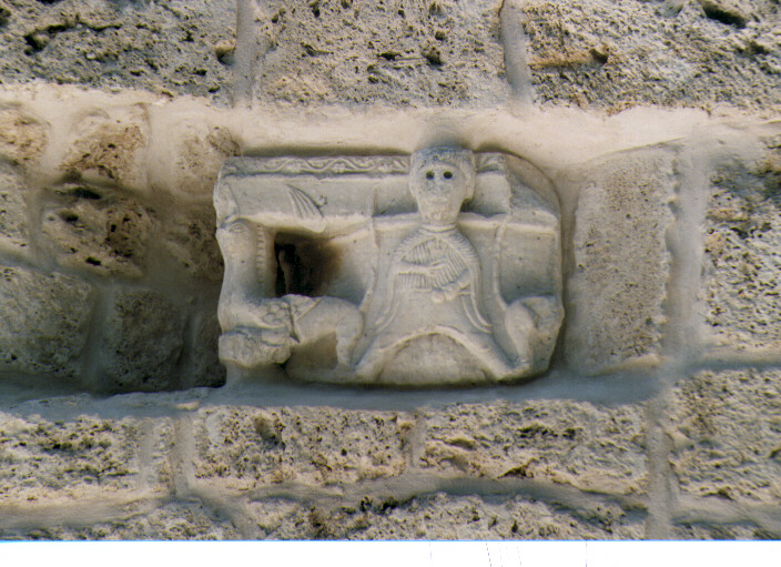 scultura, frammento - bottega molisana (secc. XI/ XII)