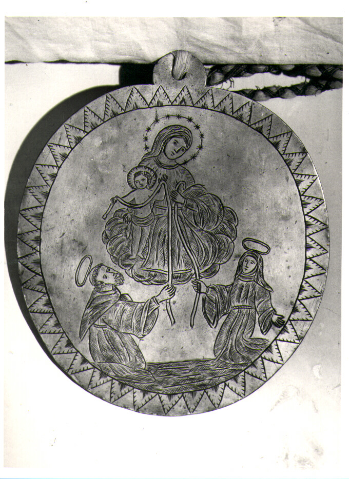 medaglione - bottega agnonese (sec. XIX)