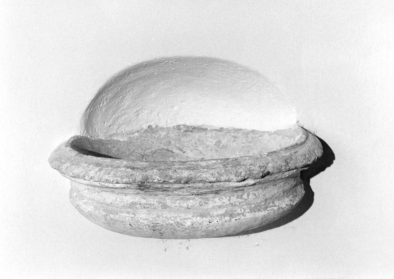 acquasantiera - bottega molisana (secc. XVIII/ XIX)