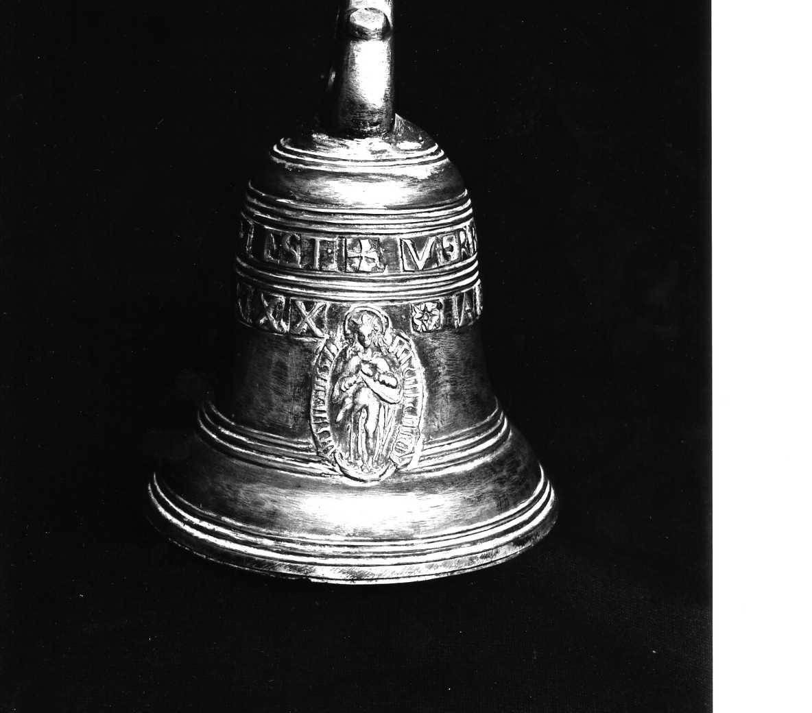 campana - bottega agnonese (sec. XVII)