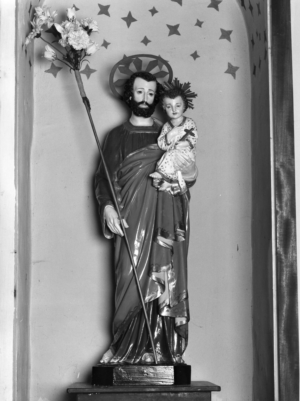 San Giuseppe e Gesù Bambino (gruppo scultoreo) - bottega Italia meridionale (primo quarto sec. XX)