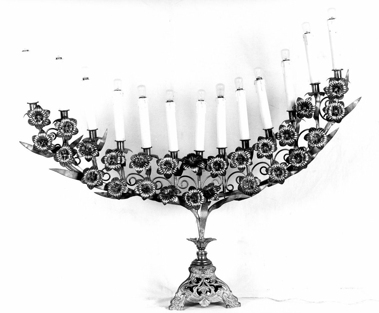 corona di luci - bottega Italia meridionale (sec. XX)