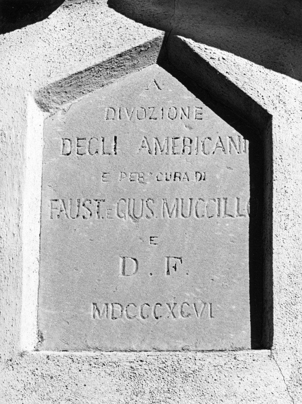 lapide - produzione Italia meridionale (sec. XIX)