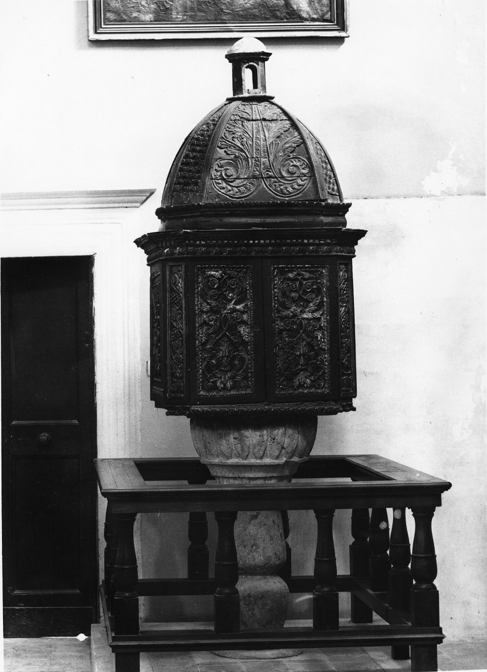 fonte battesimale, opera isolata - bottega Italia meridionale (sec. XVII)