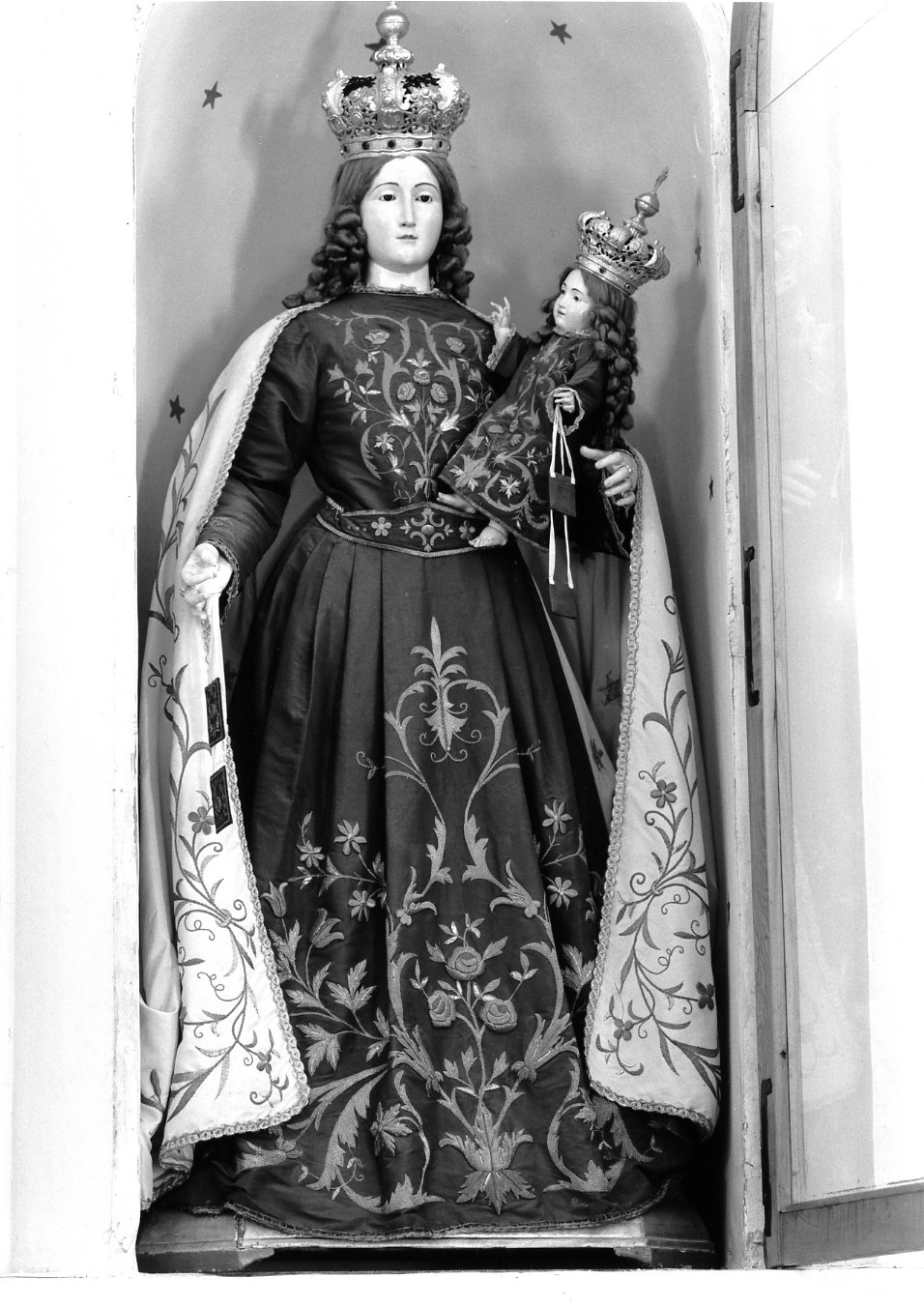 Madonna del Carmelo (statua, opera isolata) - bottega napoletana (seconda metà sec. XIX)
