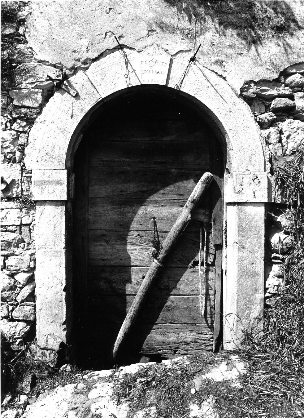 portale - ad arco - ambito molisano (sec. XIX)