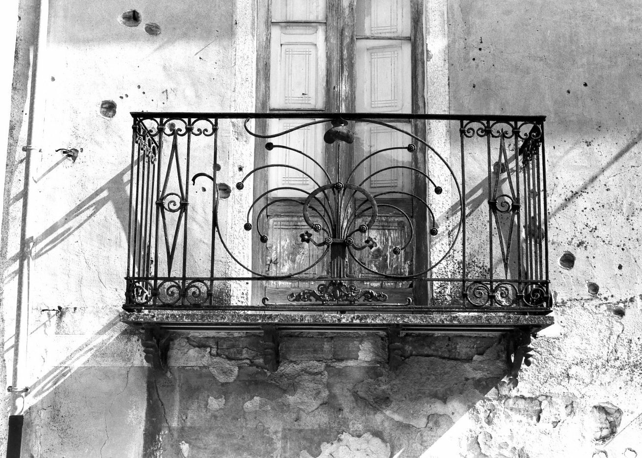 ringhiera di balcone - ambito Italia meridionale (fine/inizio secc. XIX/ XX)