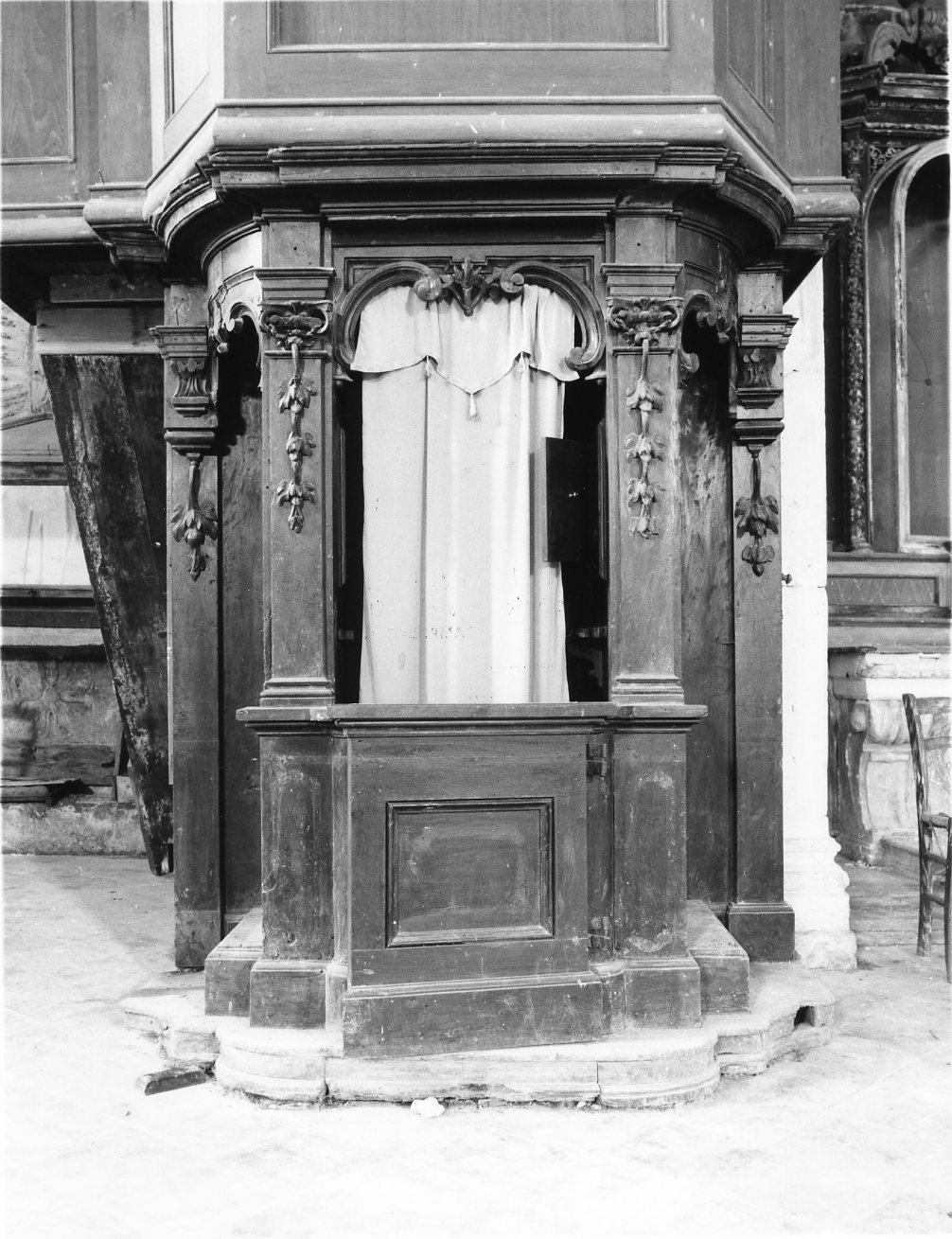 confessionale - bottega molisana (prima metà sec. XVIII)