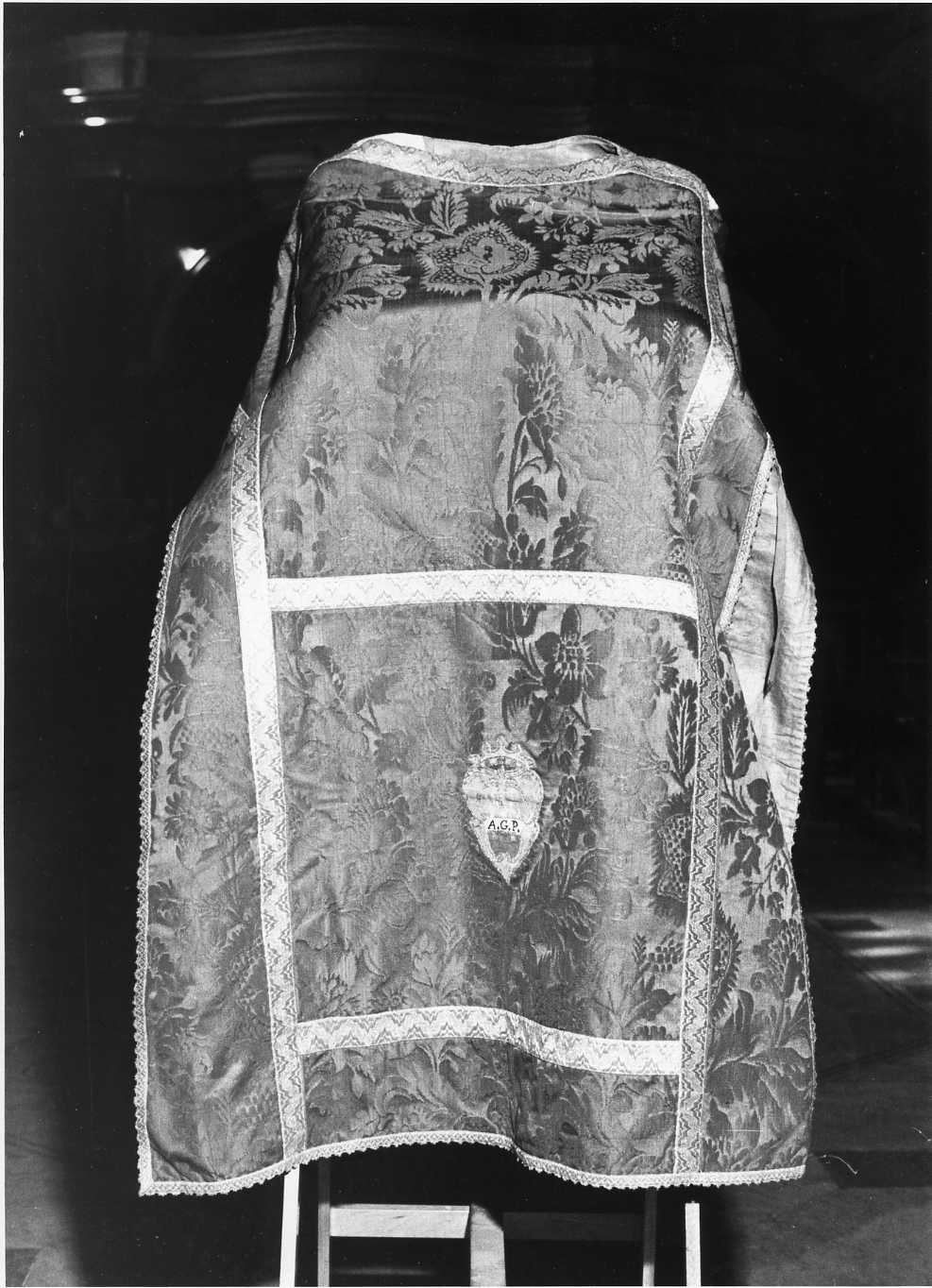 tunicella, elemento d'insieme - manifattura Italia meridionale (sec. XVIII)