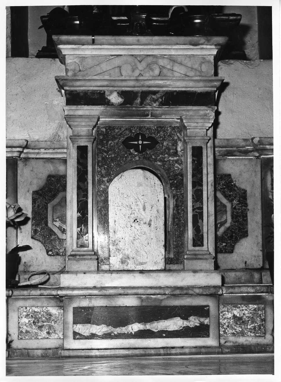 altare - bottega Italia meridionale (sec. XX)