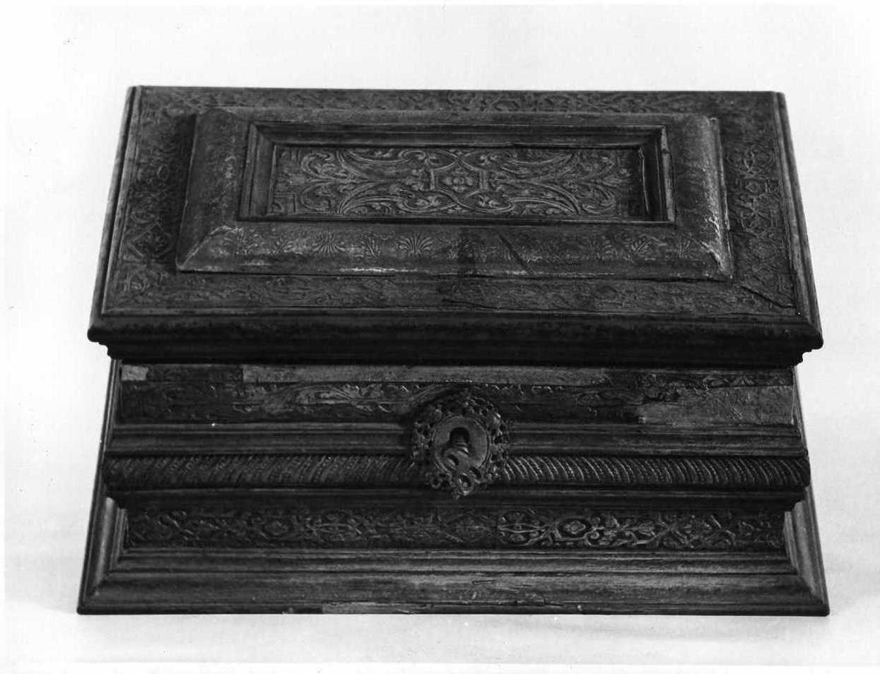 cofanetto, opera isolata - bottega Italia meridionale (fine sec. XVI)