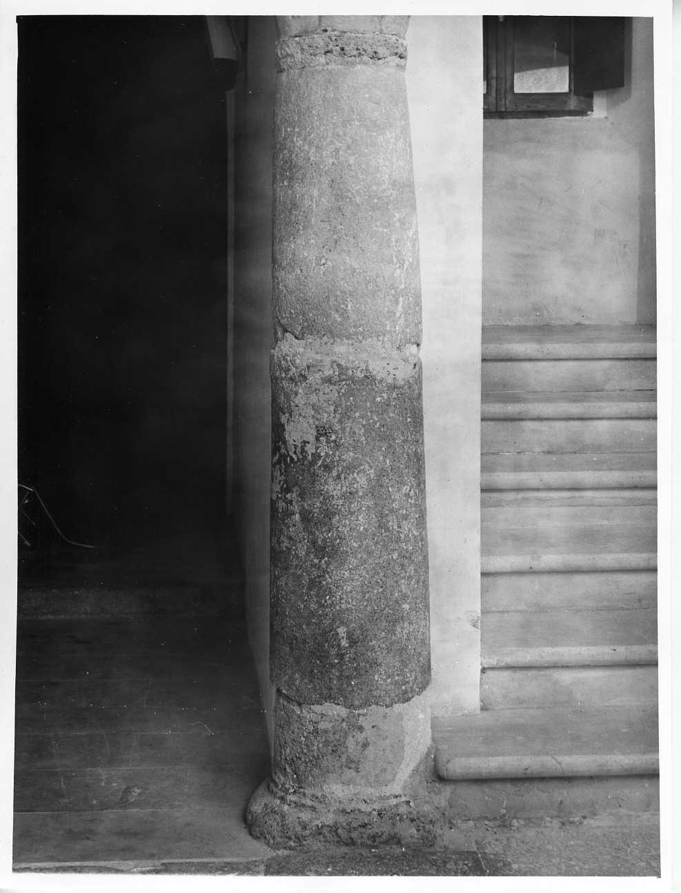 colonna - bottega Italia centro-meridionale (sec. XI)