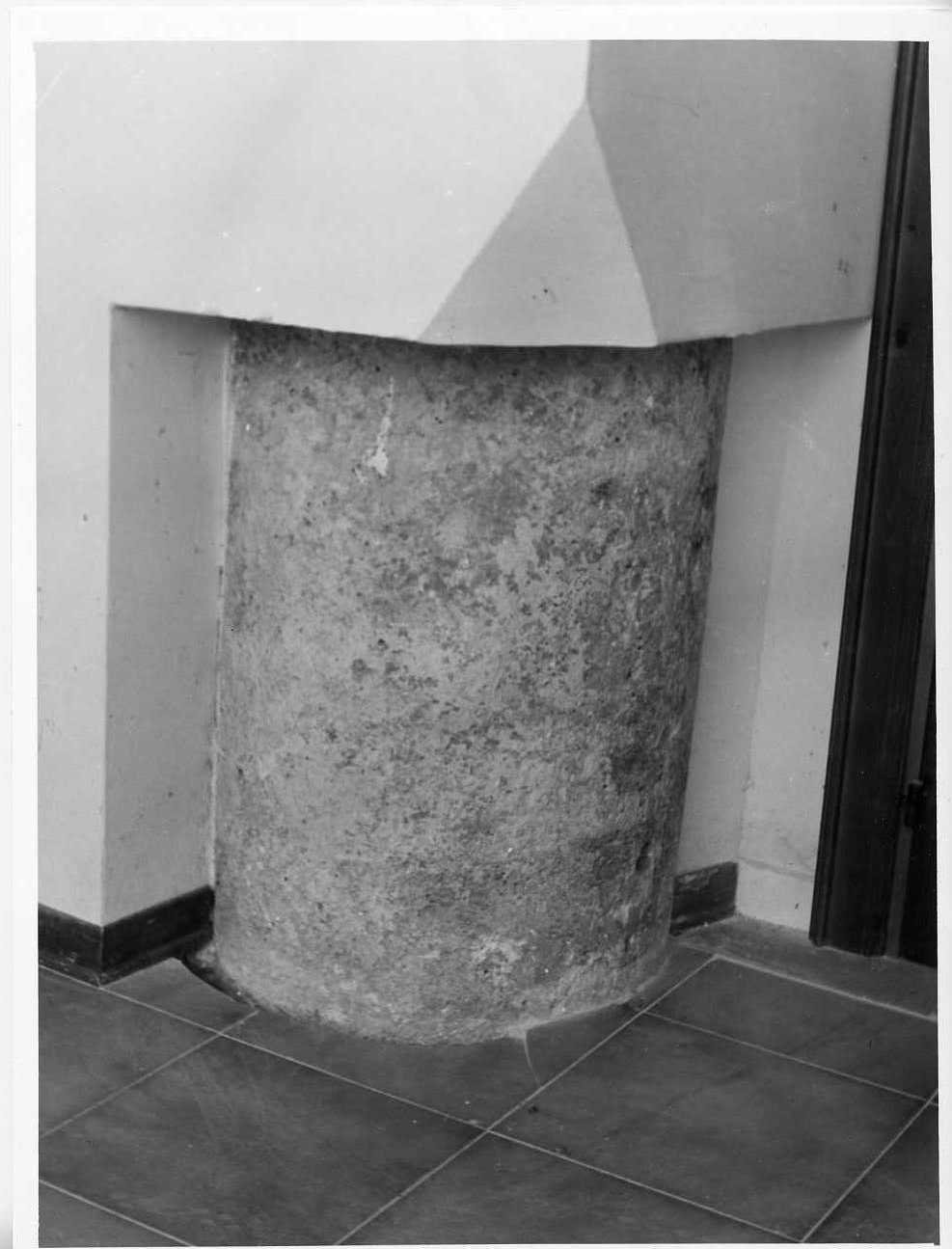 rocchio di colonna - bottega Italia centro-meridionale (sec. XI)