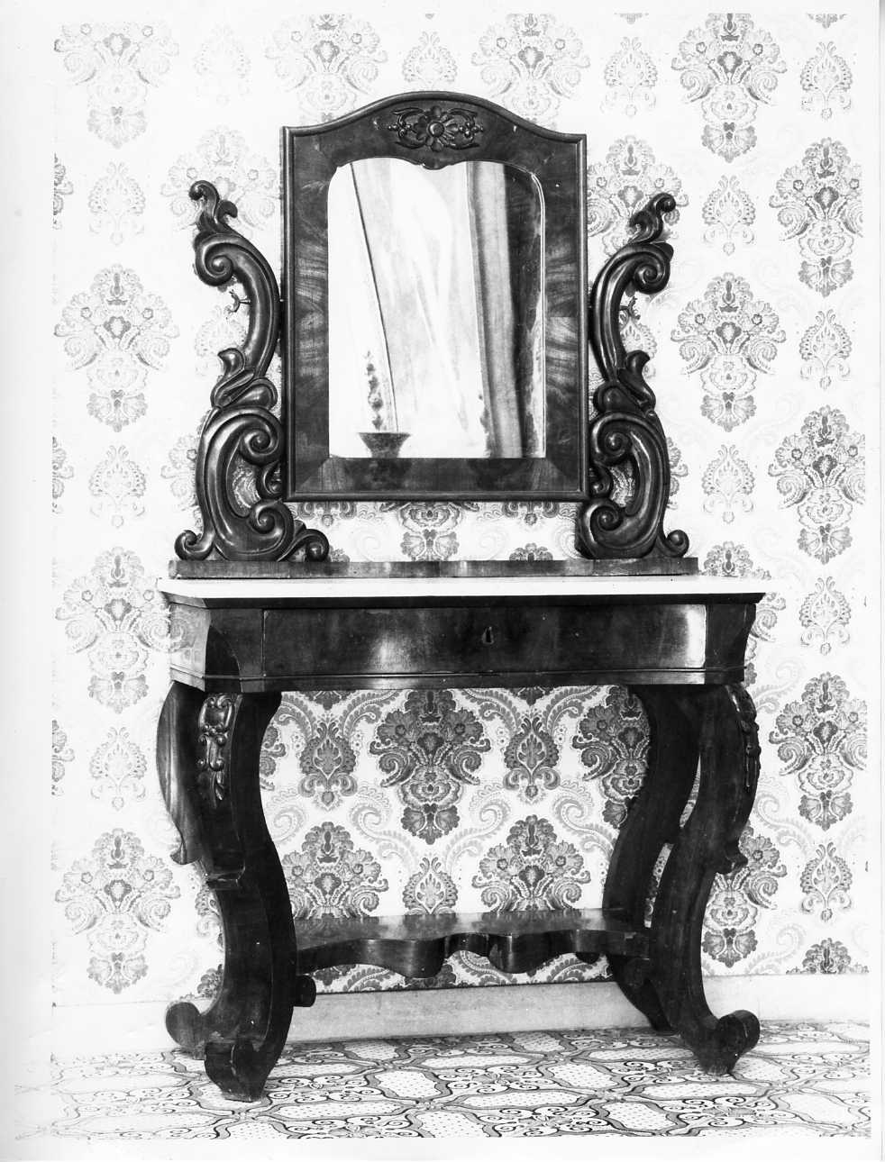 tavolino da toeletta - bottega Italia meridionale (fine sec. XIX)