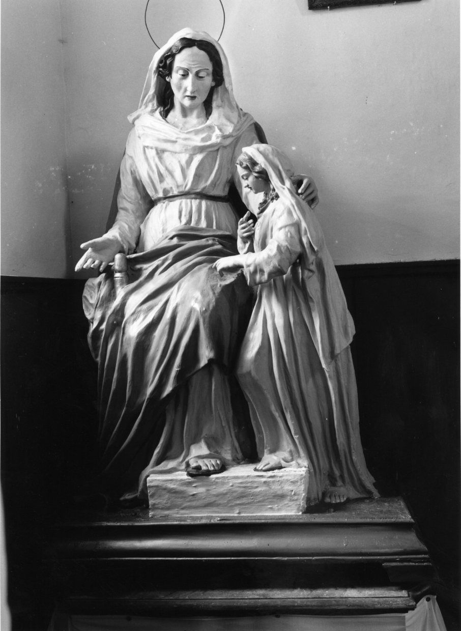 Maria Vergine bambina e Sant'Anna (gruppo scultoreo) - bottega Italia meridionale (secc. XIX/ XX)