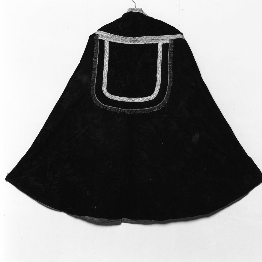 piviale - manifattura Italia meridionale (seconda metà sec. XVIII)