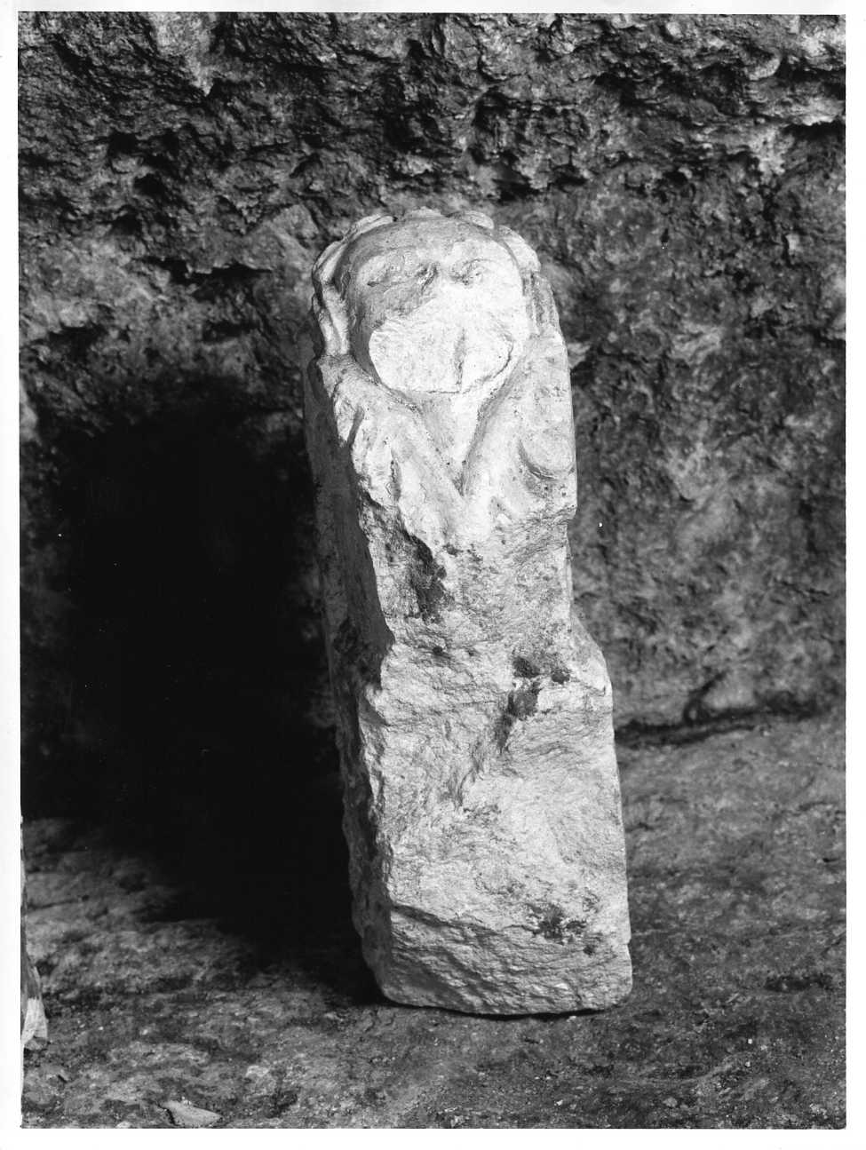 mensola, frammento - bottega molisana (metà sec. XVII)