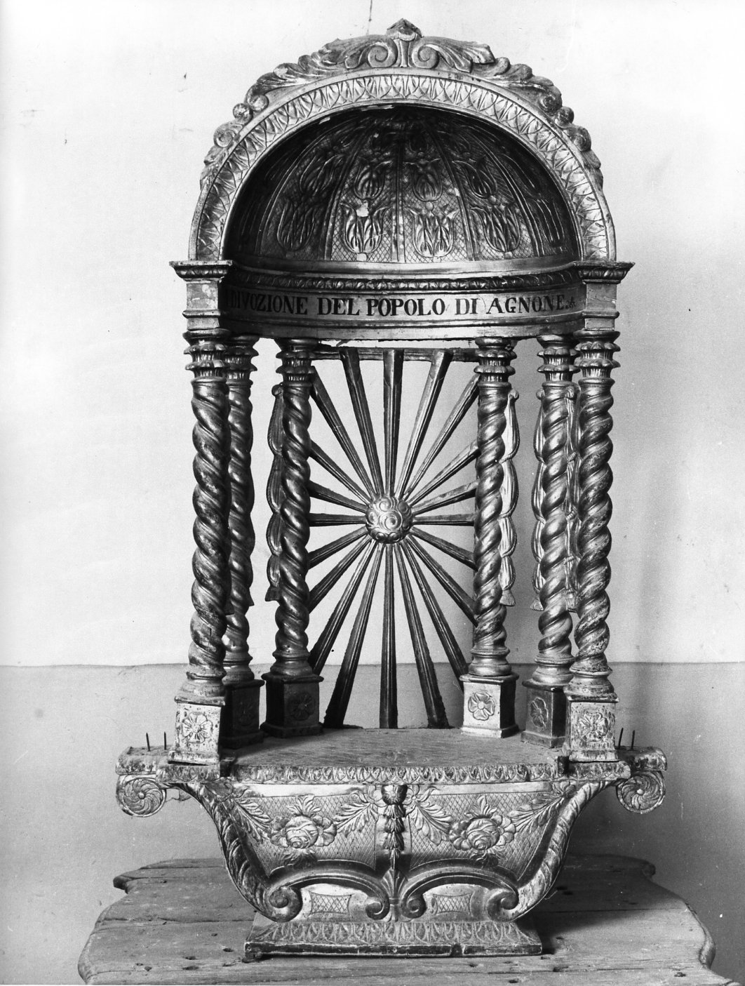 tronetto per esposizione eucaristica - a edicola - bottega molisana (fine sec. XIX)