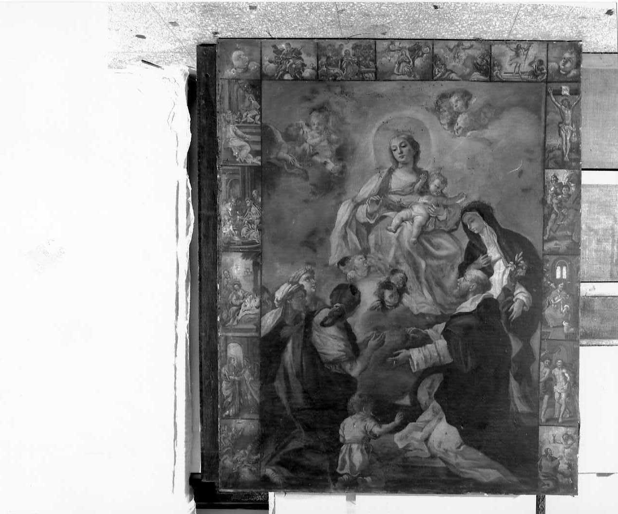 Madonna del Rosario con San Domenico e Santa Caterina, santi e misteri del rosario (dipinto) di De Matteis Paolo (sec. XVII)