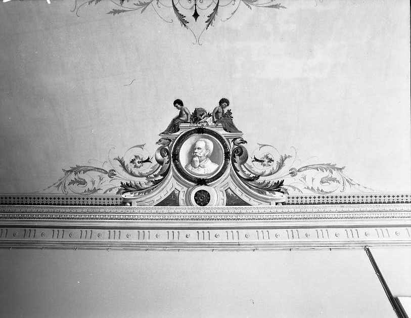 ritratto di Umberto I di Savoia (decorazione pittorica, elemento d'insieme) di Benevento Luigi (sec. XX)