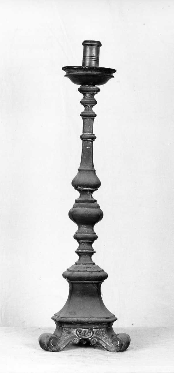 candelabro, insieme - bottega Italia meridionale (ultimo quarto sec. XIX)