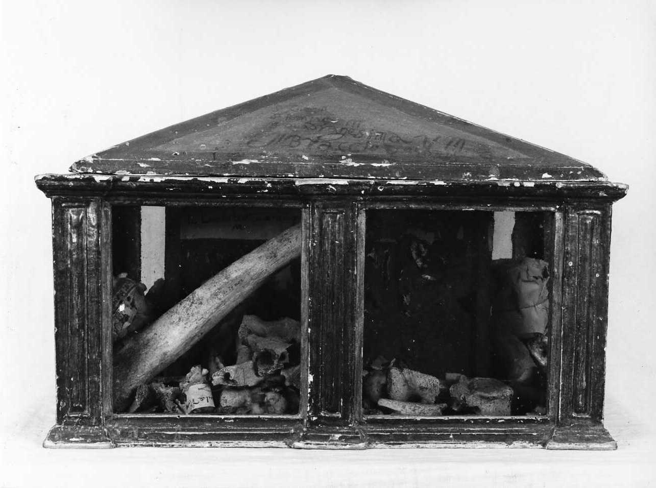 reliquiario architettonico - bottega napoletana (prima metà sec. XVII)