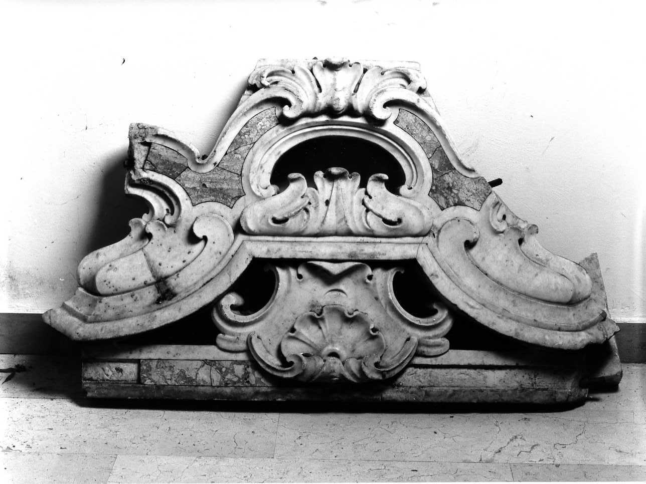 balaustrata, frammento - bottega napoletana (secc. XVIII/ XIX)