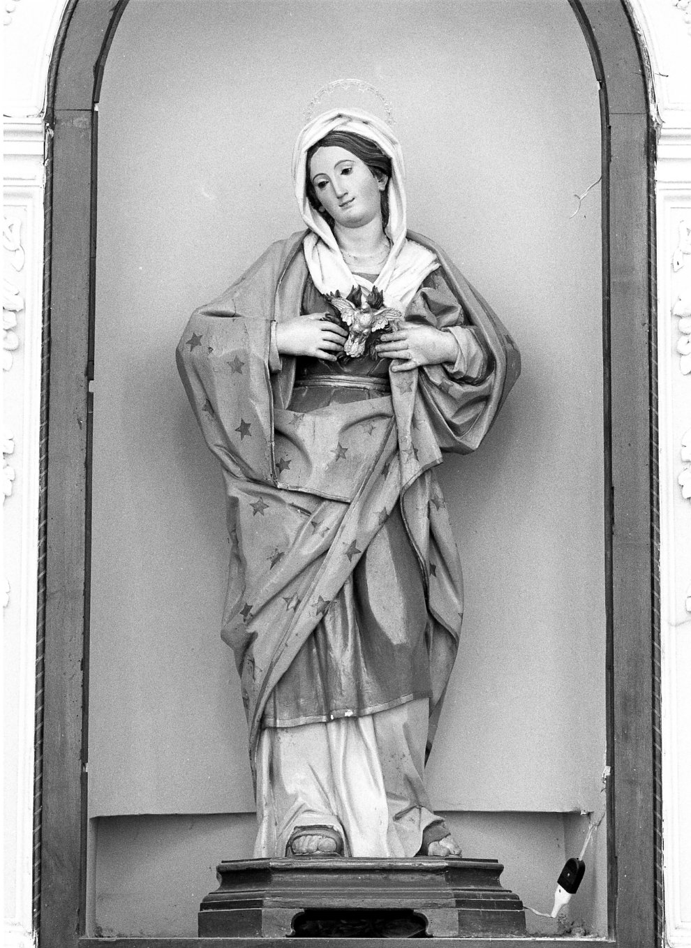Madonna del Fioretto, Madonna (statua processionale, opera isolata) di Labbate Emilio (sec. XIX)