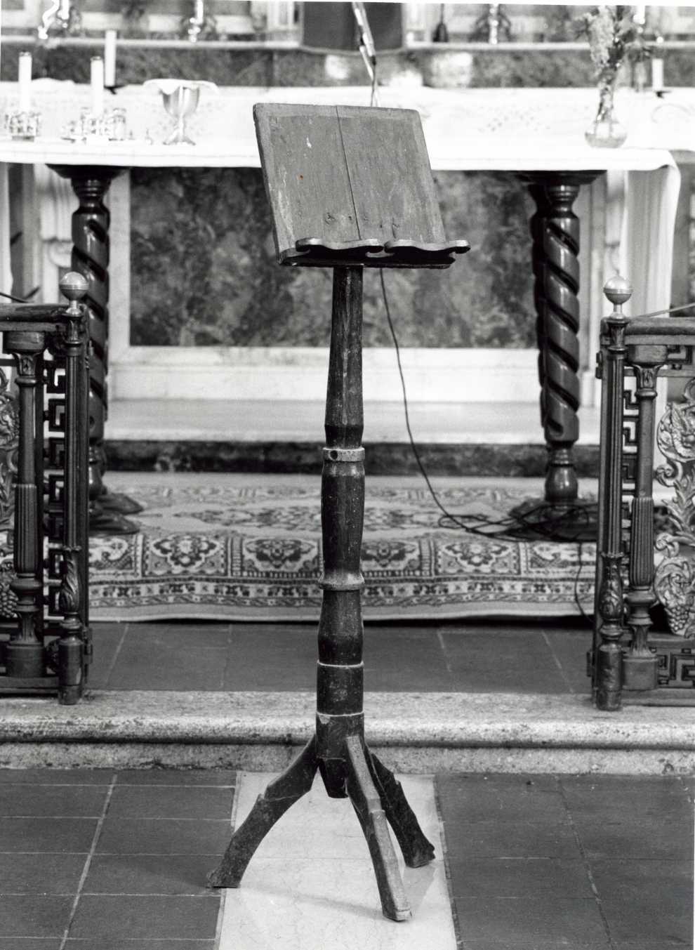 leggio, opera isolata - bottega molisana (sec. XIX)