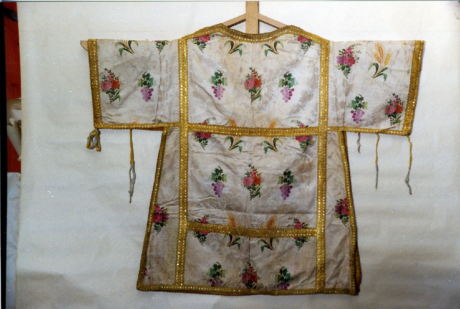 tunicella, serie - manifattura molisana (inizio sec. XX)