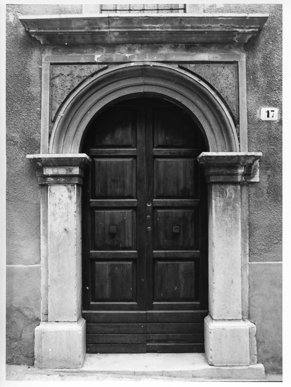 portale, opera isolata - bottega molisana (sec. XIX)