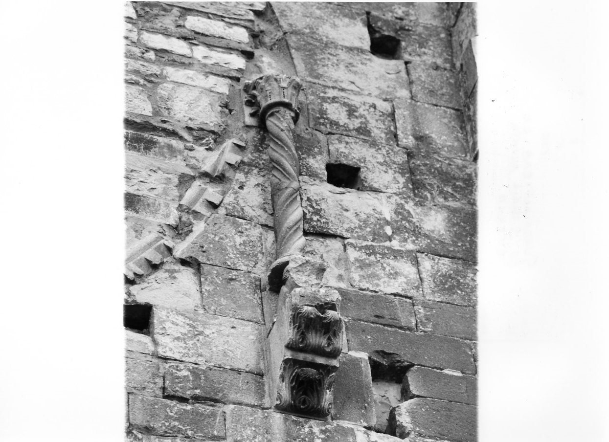 colonnina tortile - bottega molisana (prima metà sec. XIII)