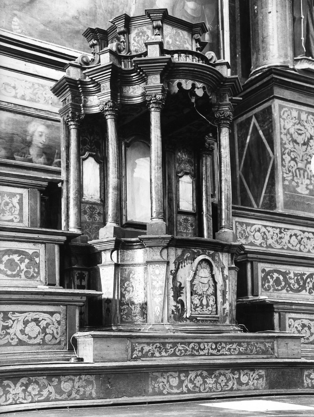 altare maggiore - bottega Italia meridionale (sec. XVIII)