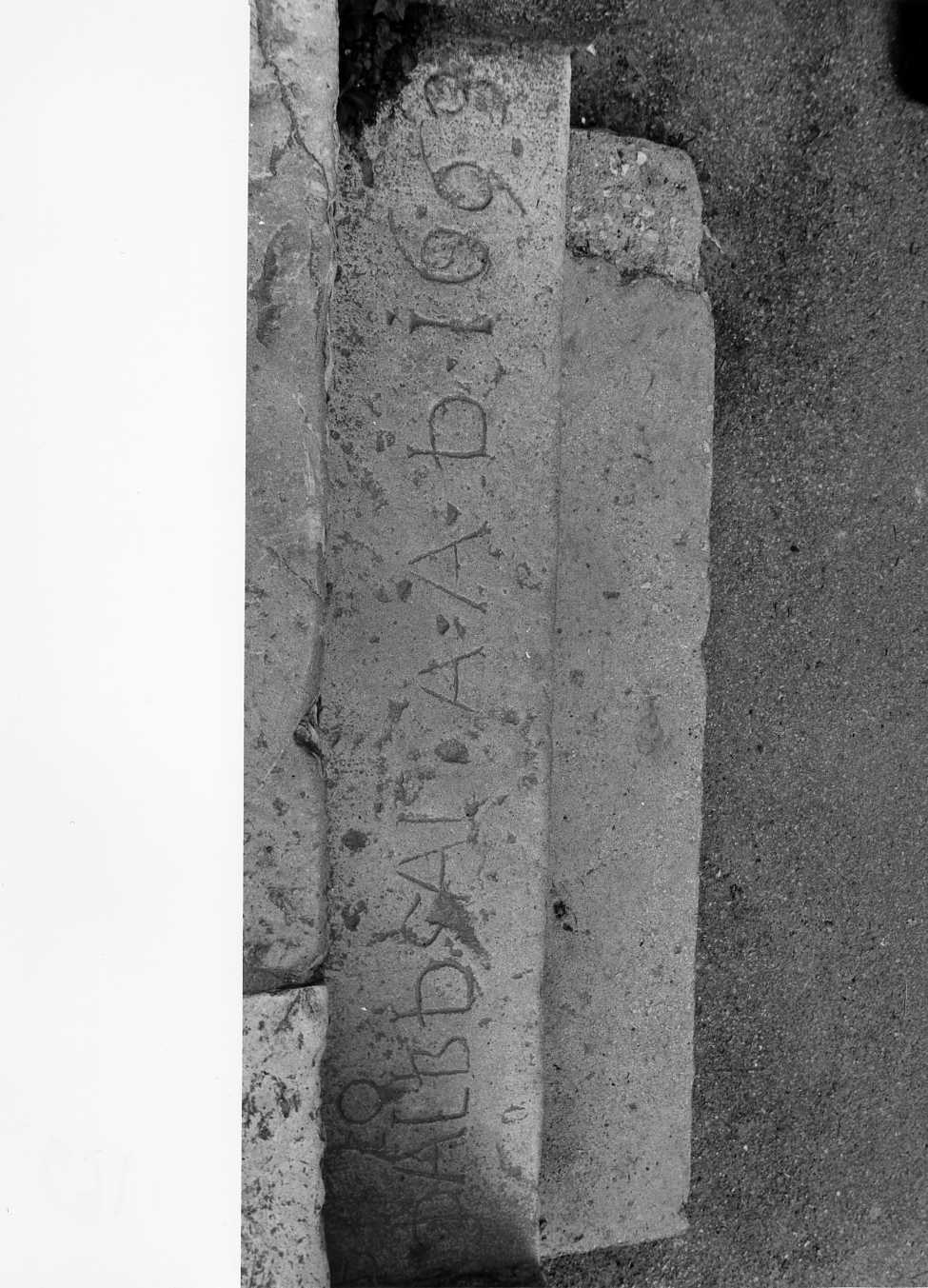 scalino, opera isolata - bottega Italia meridionale (sec. XVII)