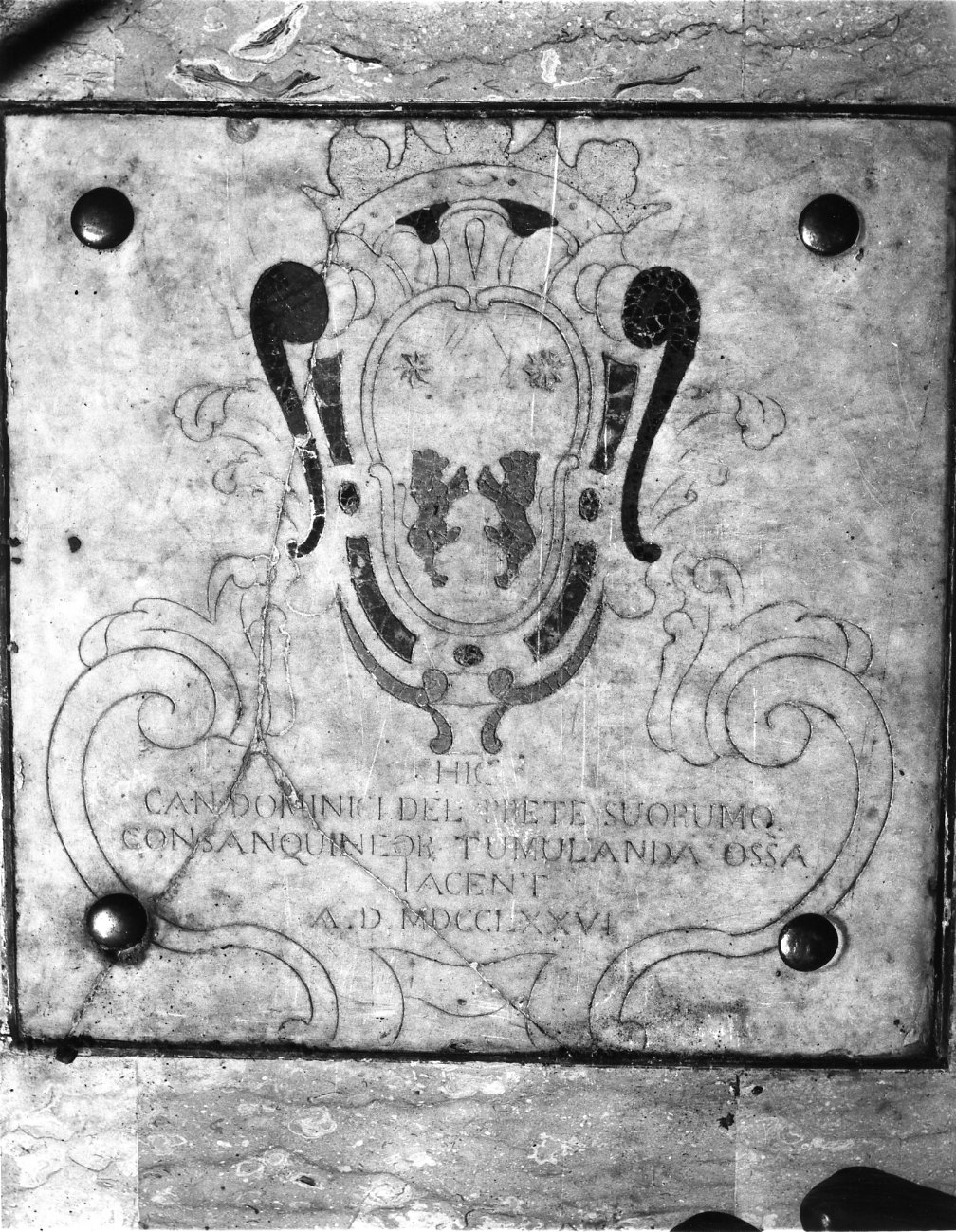 lapide tombale - bottega Italia meridionale (sec. XVIII)