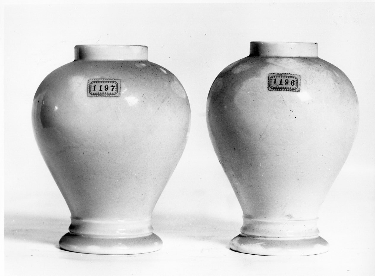 vasetto - manifattura di Capodimonte (sec. XVIII)