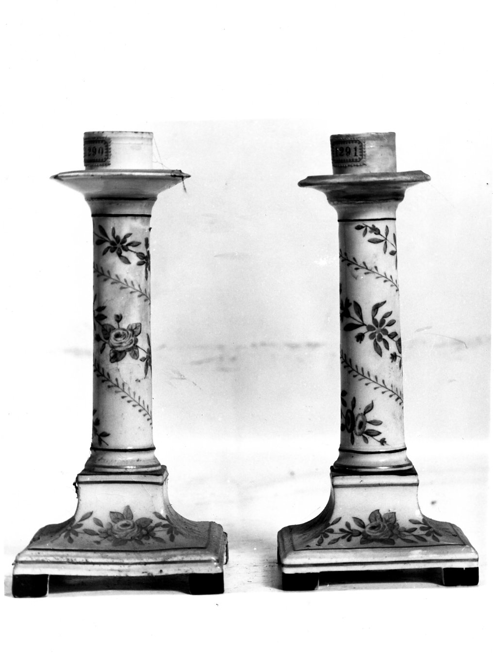 candeliere, coppia - manifattura napoletana (secc. XVIII/ XIX)