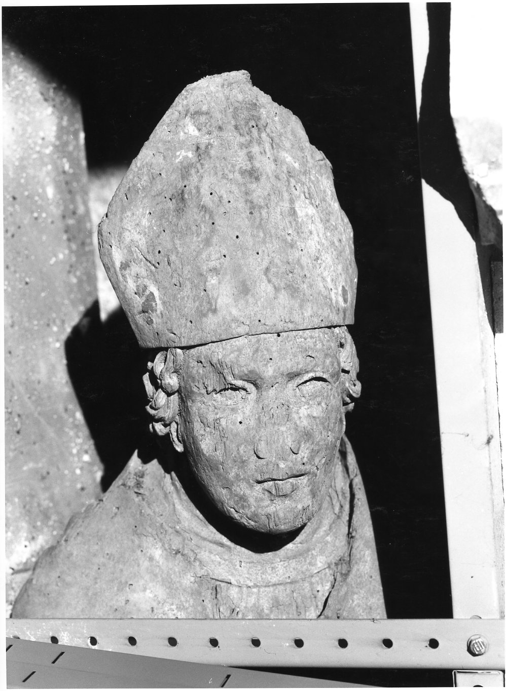 Santo vescovo (busto) - bottega molisana (prima metà sec. XVIII)