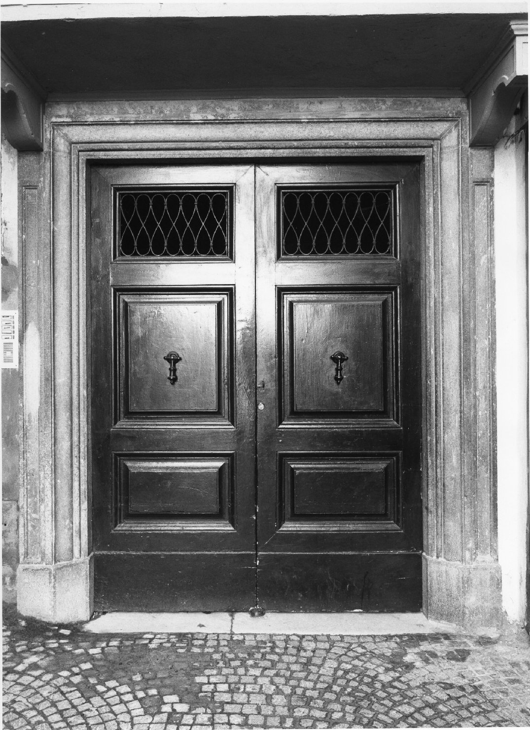 portale - ad arco, elemento d'insieme - bottega molisana (sec. XIX)