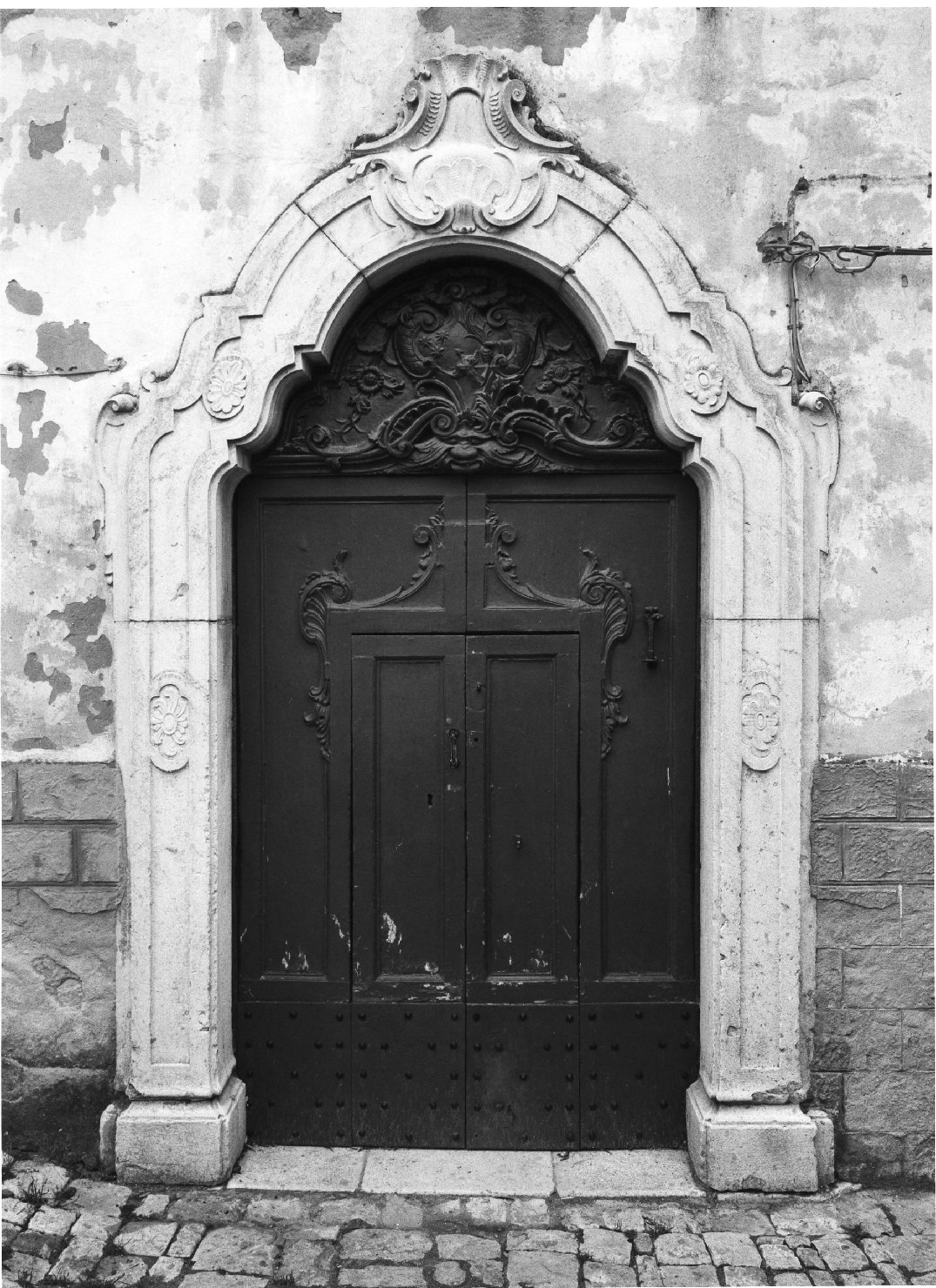 portale, elemento d'insieme - bottega molisana (sec. XVIII)