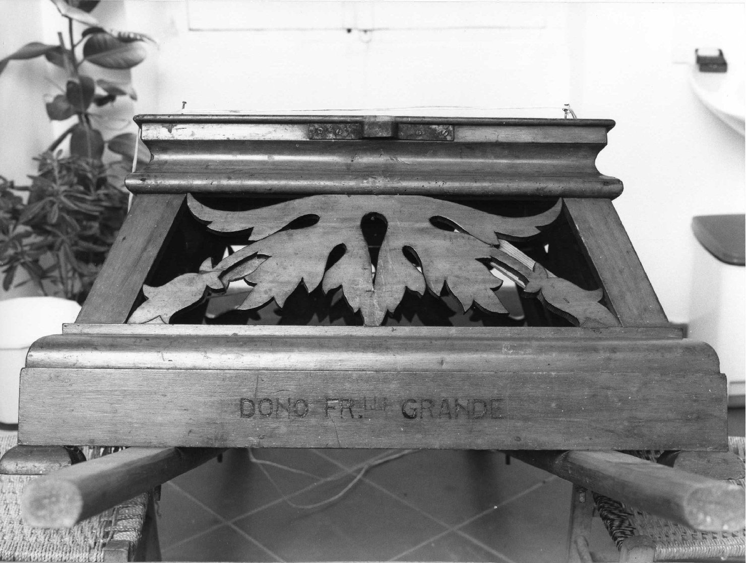 base processionale - bottega Italia meridionale (sec. XIX)