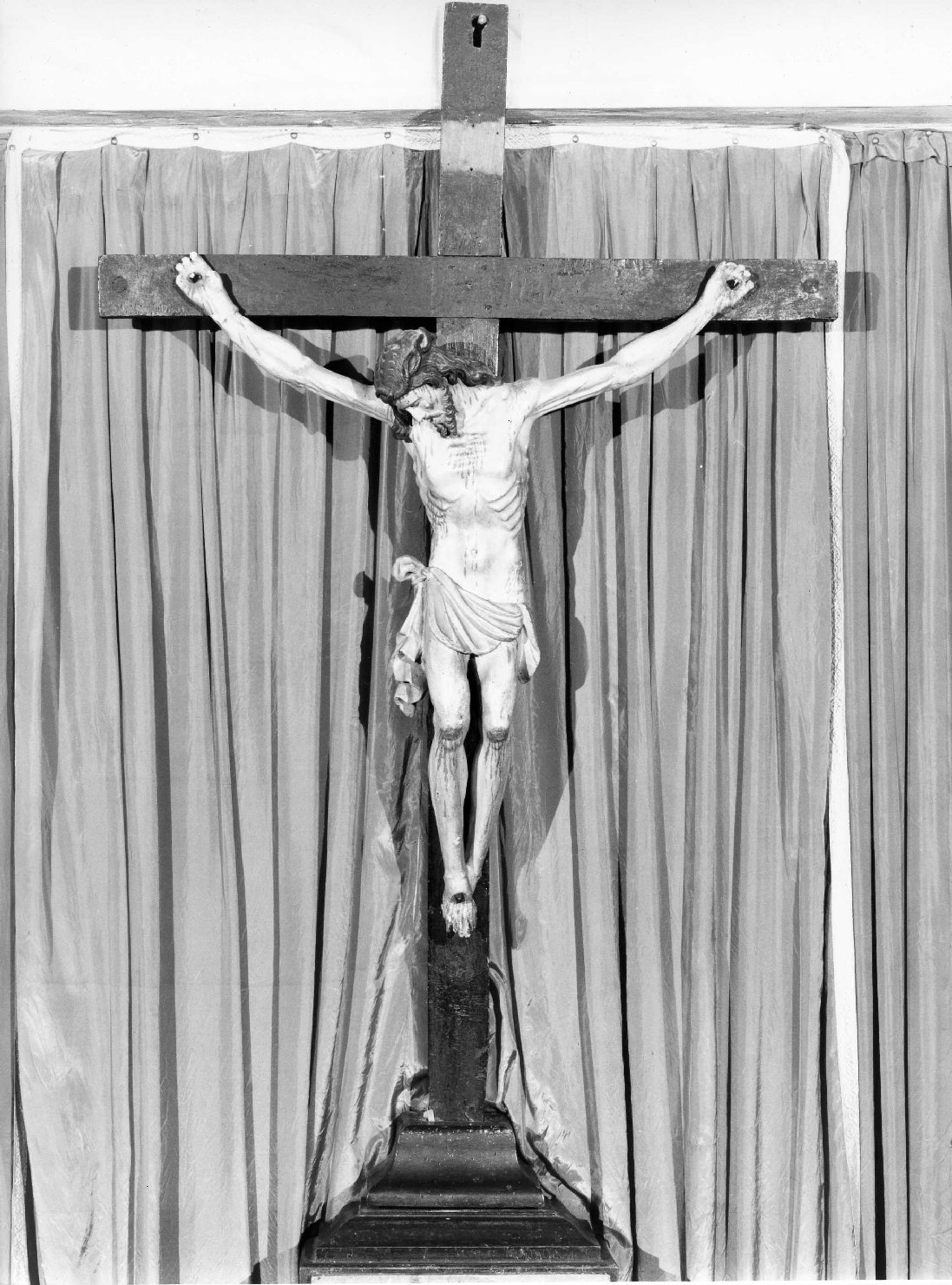 crocifisso - bottega Italia meridionale (sec. XIX)