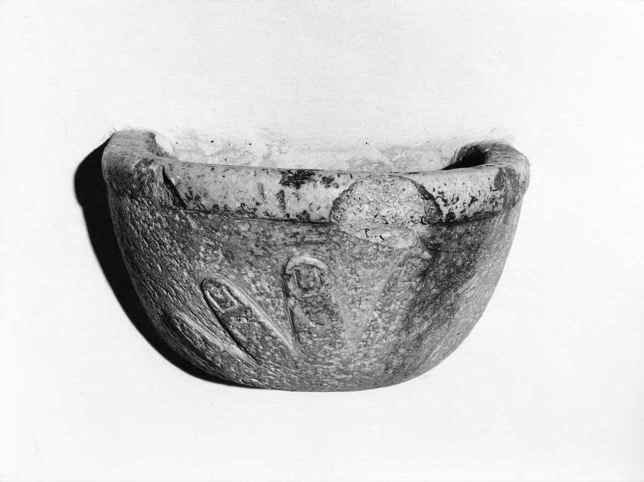 acquasantiera da parete - bottega molisana (prima metà sec. XVIII)