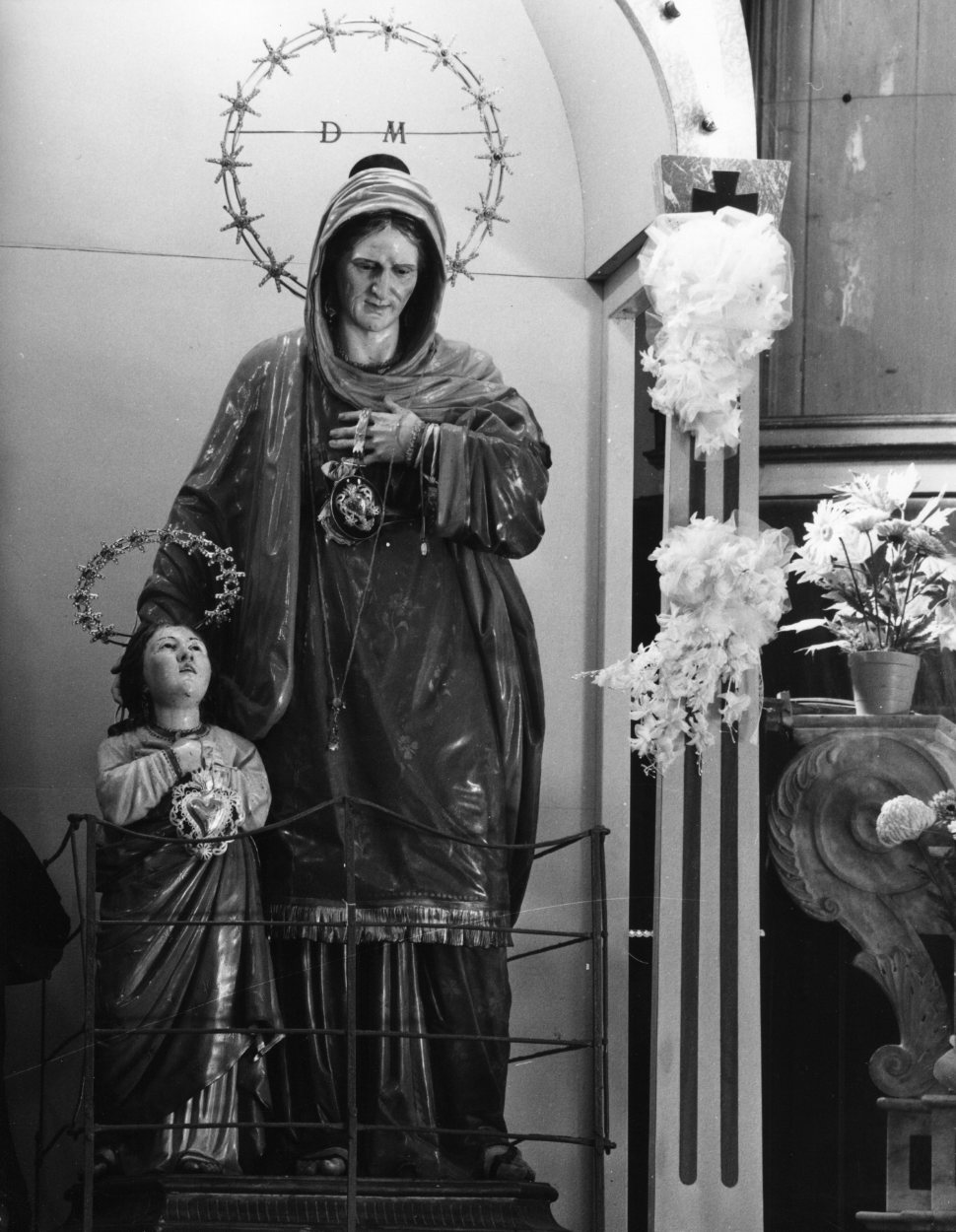 Maria Vergine bambina e Sant'Anna (gruppo scultoreo, opera isolata) di Gangi/ Della Campa (sec. XIX)