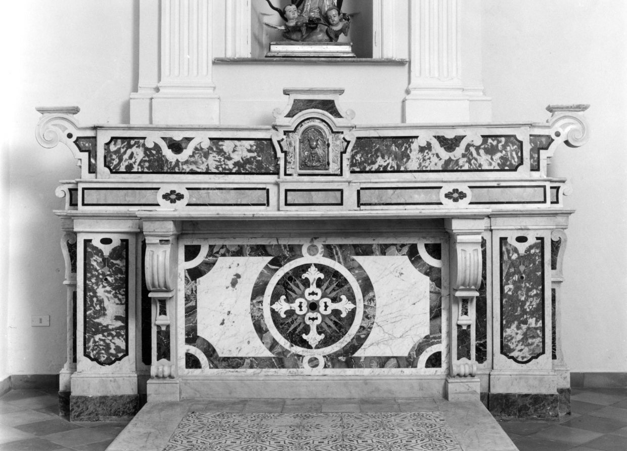 altare - bottega Italia meridionale (ultimo quarto sec. XVIII)