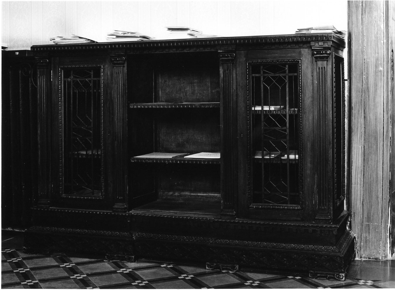 libreria, opera isolata - bottega Italia meridionale (prima metà sec. XX)