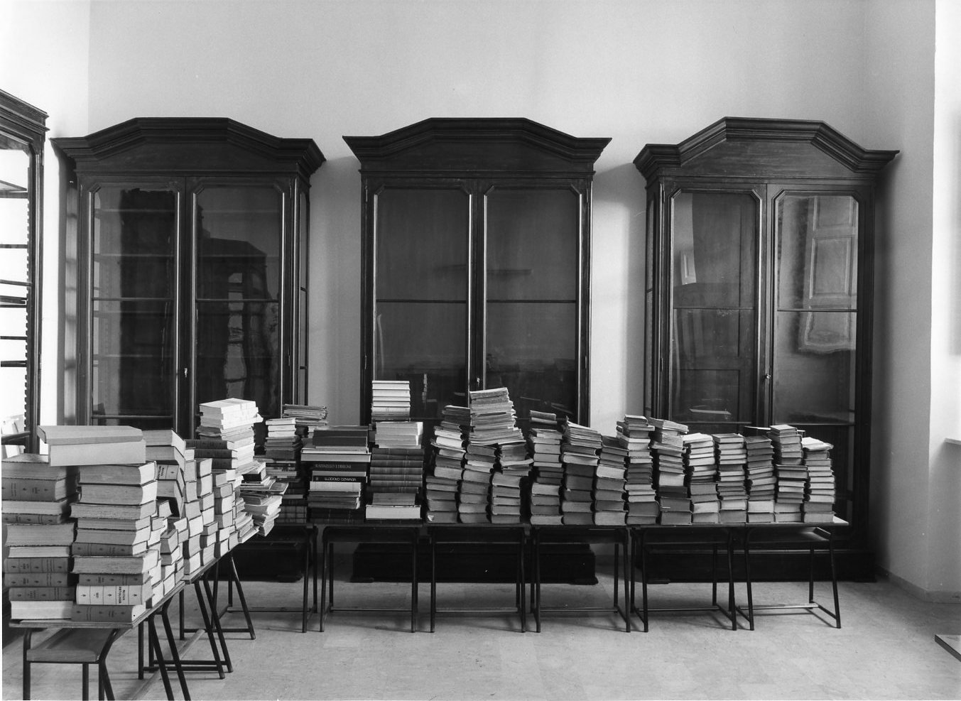 libreria, serie - bottega Italia meridionale (prima metà sec. XX)